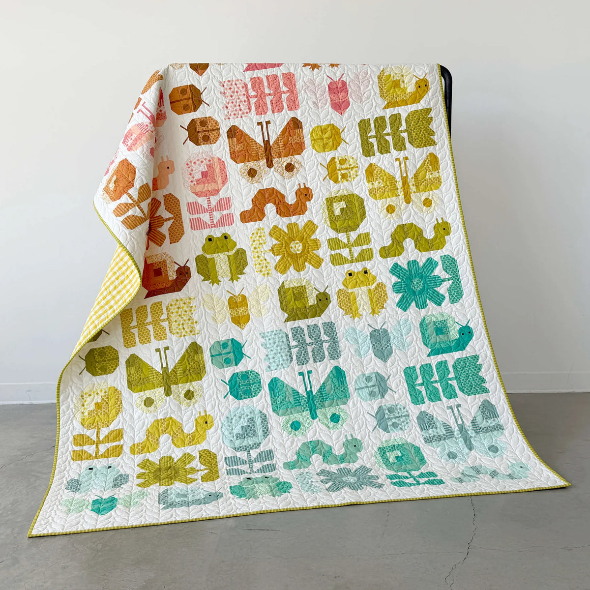 Busy Backyard Quilt Pattern || Elizabeth Hartman