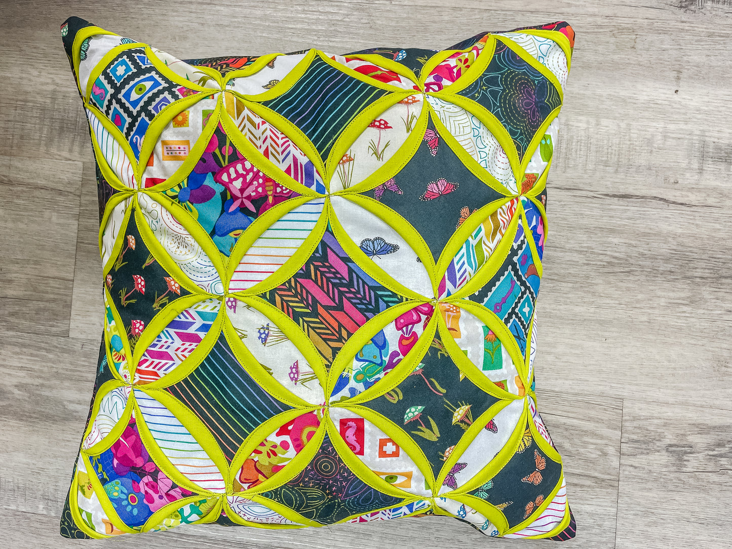 Cathedral Windows Pillow Class - Saturday October 11