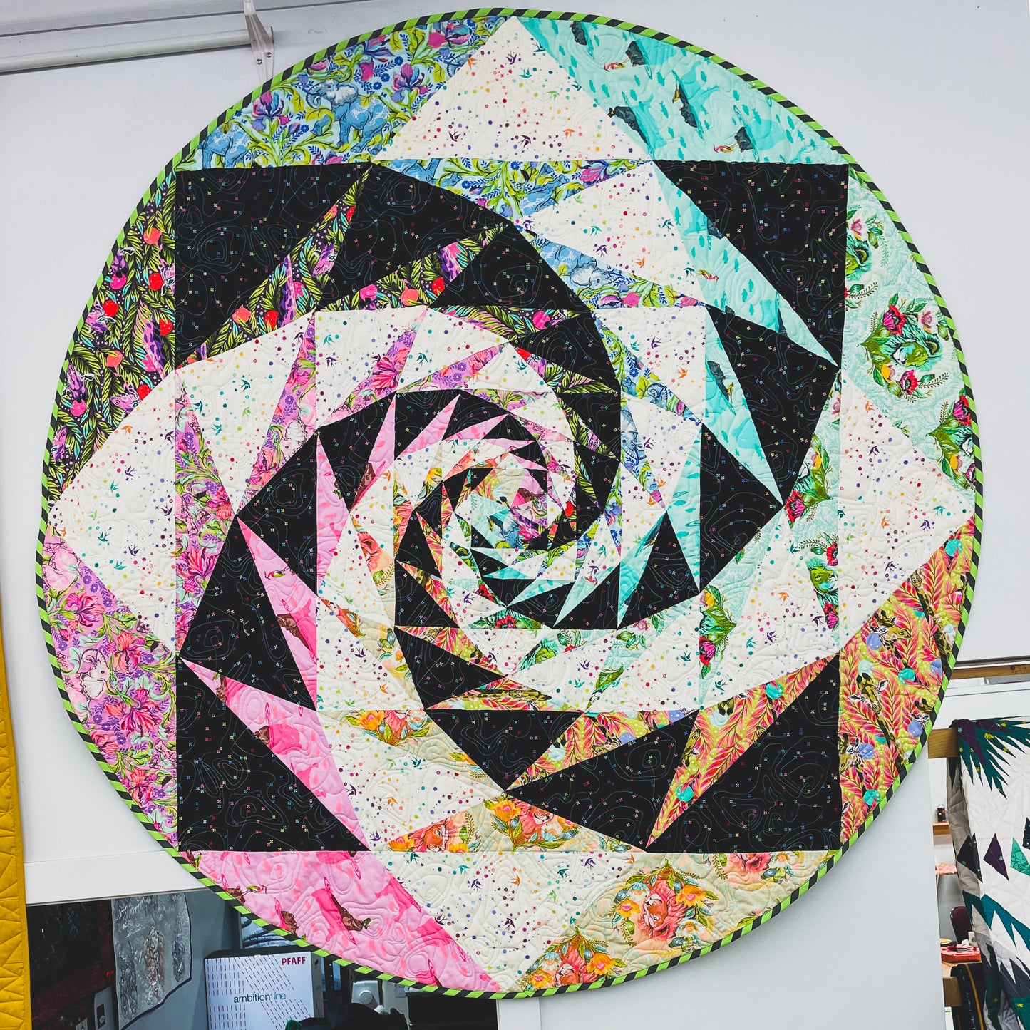 Chroma Quilt or Tree Skirt Class - Thursday November 23 and Thursday December 7