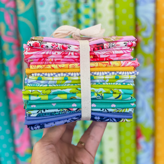 Tula Pink's Besties 22 Fabric Bundle