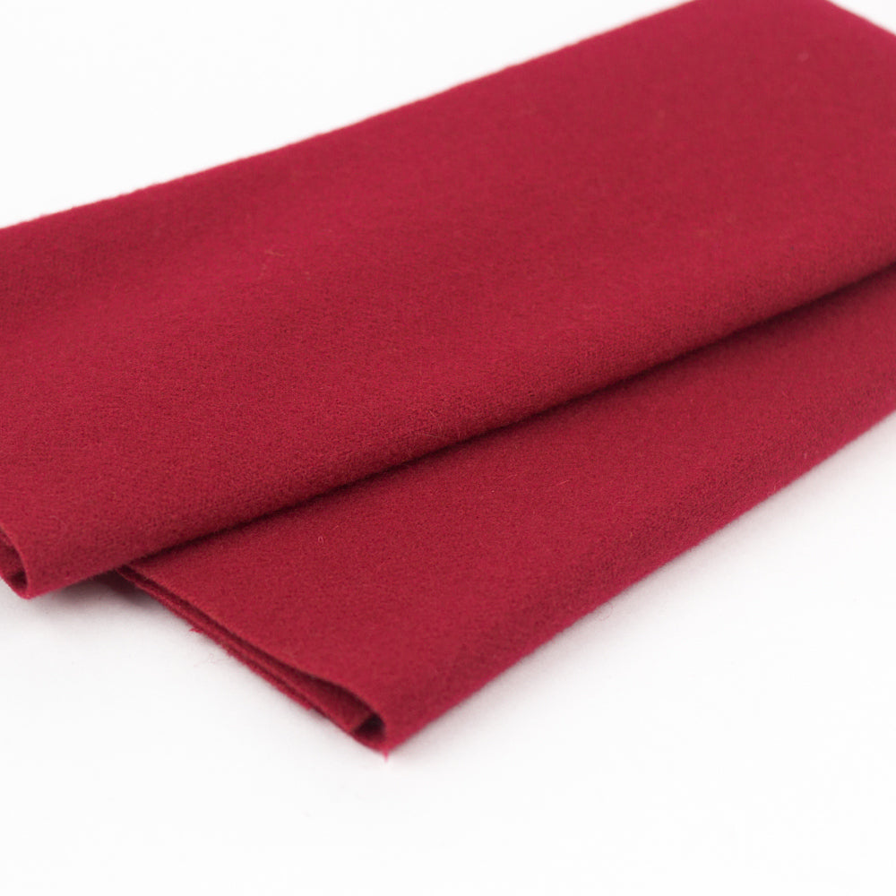 Sue Spargo Wool Fabric - Holly Berry - Fat 1/8th