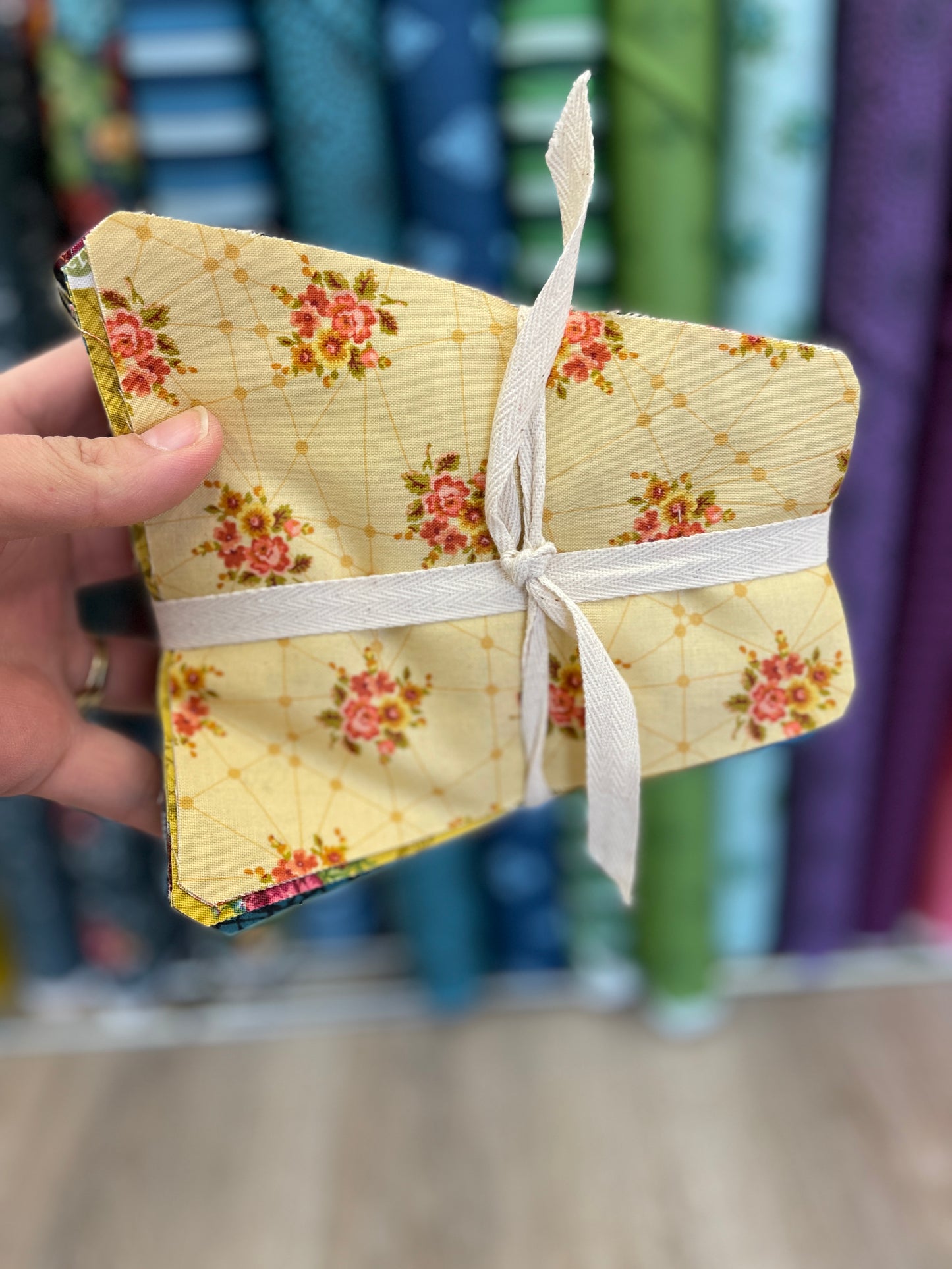 Nonna by Giucy Giuce Tumblers Quilt Kit - QFTH Exclusive - 112 Tumblers