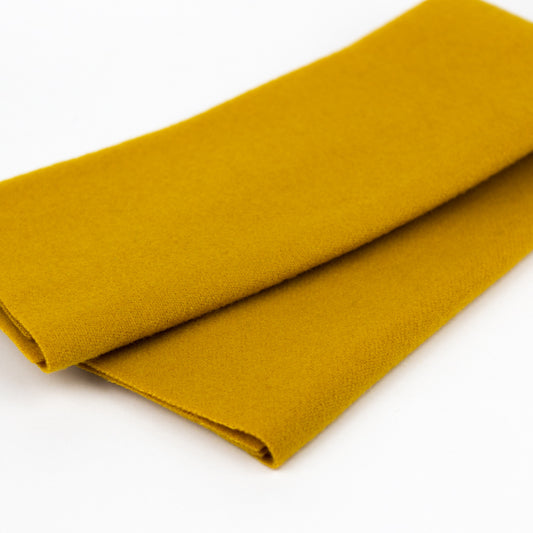 Sue Spargo Wool Fabric - Old Gold - Fat 1/8th