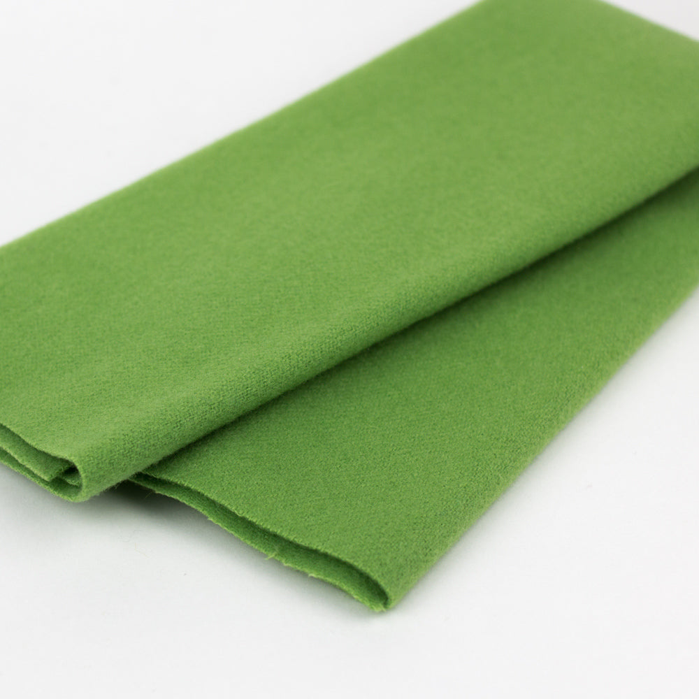 Sue Spargo Wool Fabric - Peridot - Fat 1/8th