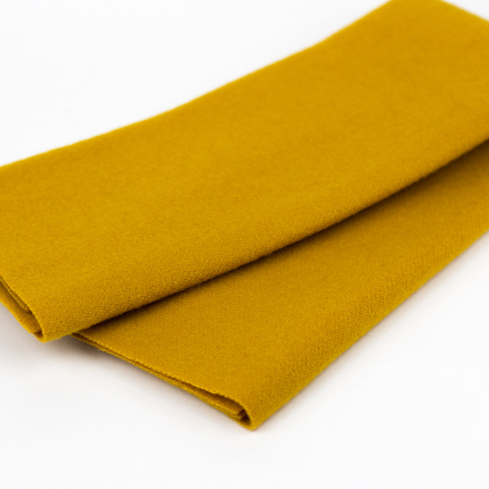 Sue Spargo Wool Fabric - Old Gold - Fat 1/8th